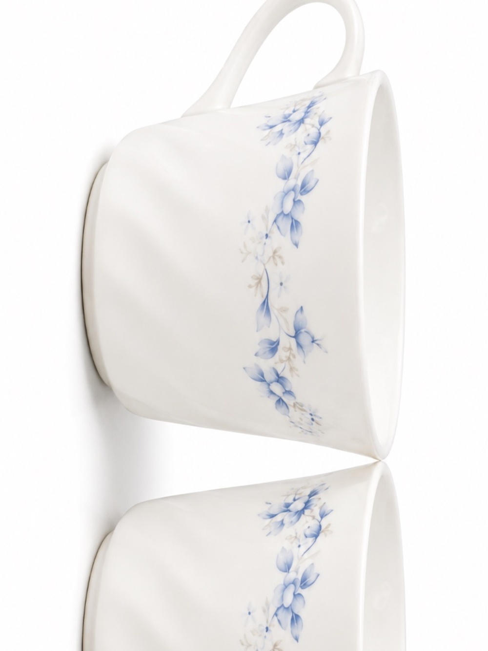 Vintage CorningWare Corelle Blue Fleur Coffee Mugs Set of 2